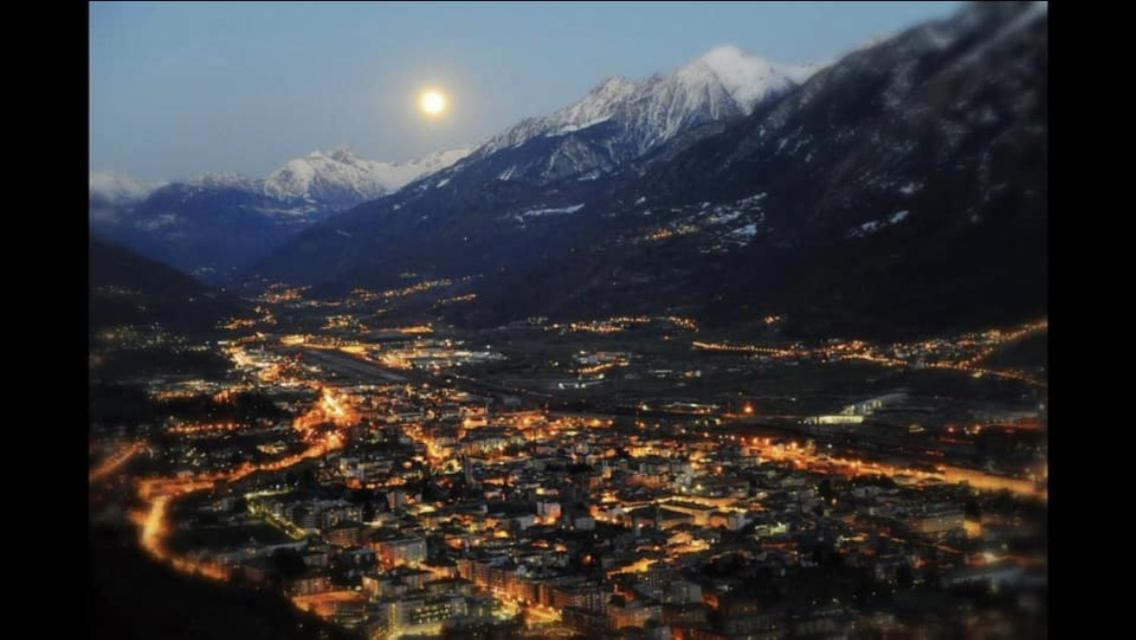 Hotel La Stanza Dei Segreti Aosta Exteriér fotografie