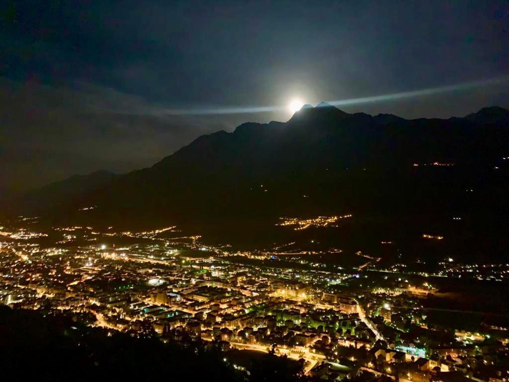 Hotel La Stanza Dei Segreti Aosta Exteriér fotografie